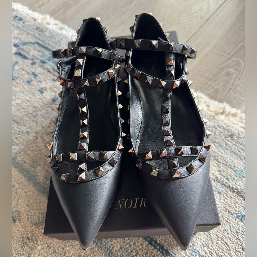 Valentino Garavani Noir Caged Rockstud Flats - NEW IN BOX Sz 39.5